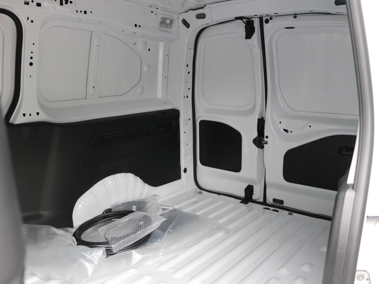 Used Vauxhall Combo Electric 2025 for sale - 75268015: Photo 22