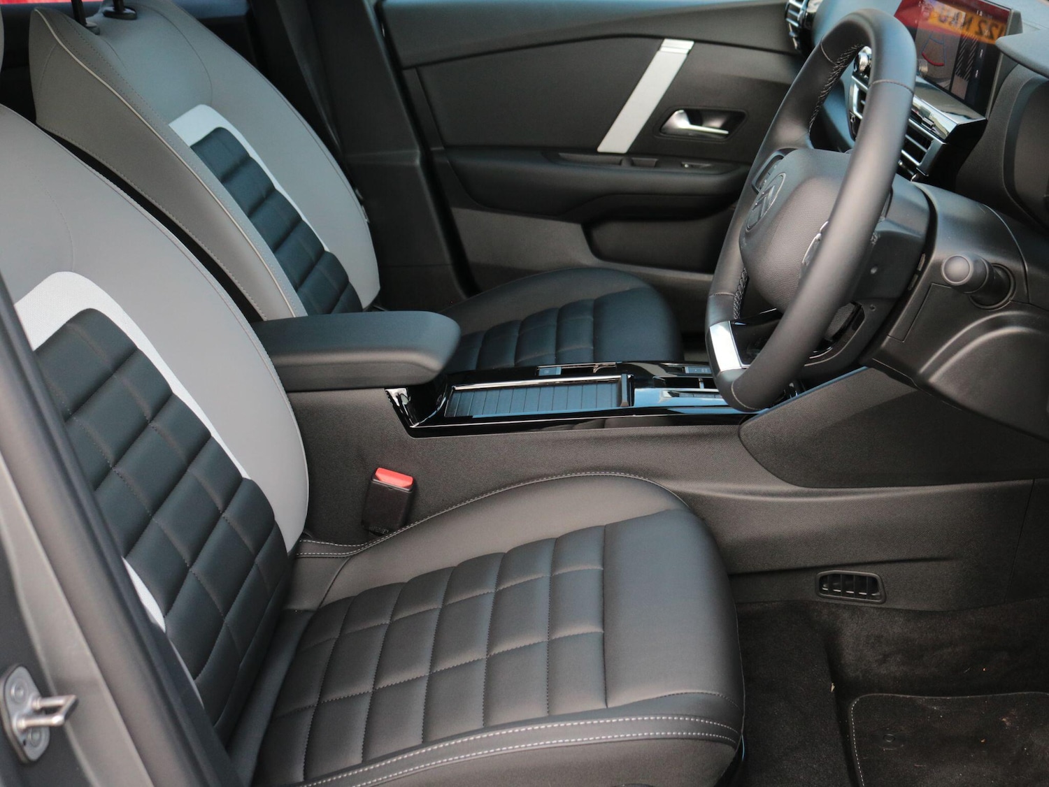 Used Citroen C4 2025 for sale - 76512533: Photo 12