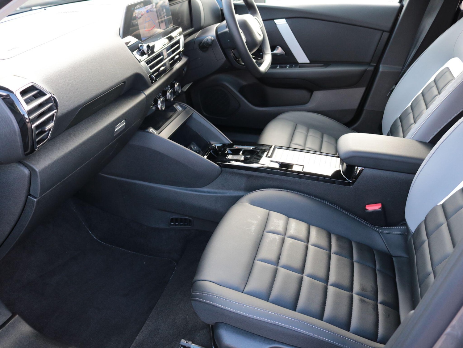 Used Citroen C4 2025 for sale - 76512533: Photo 14