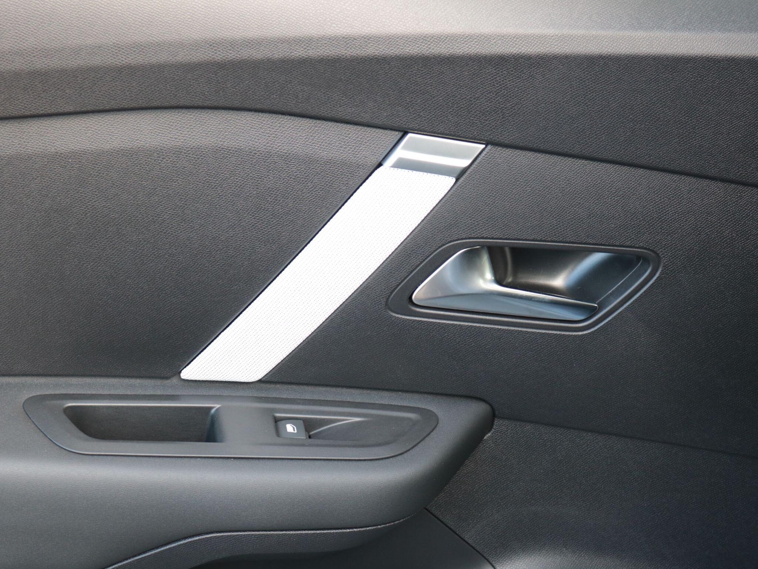 Used Citroen C4 2025 for sale - 76512533: Photo 26