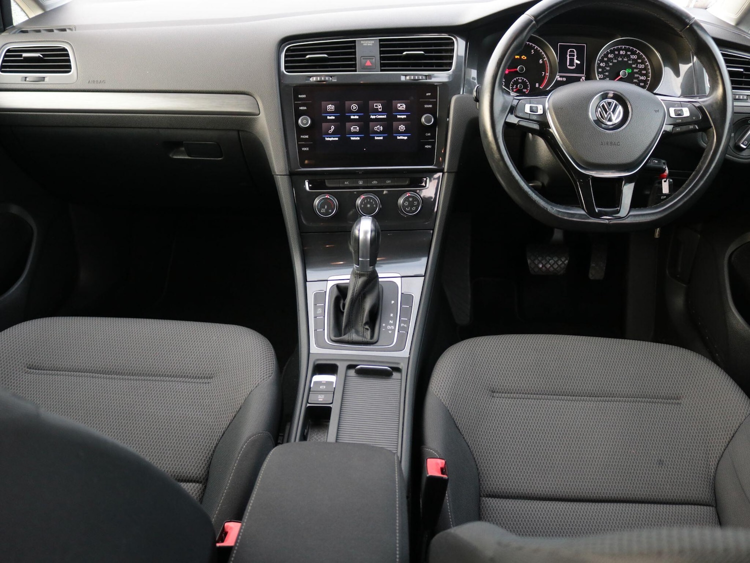 Used Volkswagen Golf 2019 for sale - 76976458: Photo 14