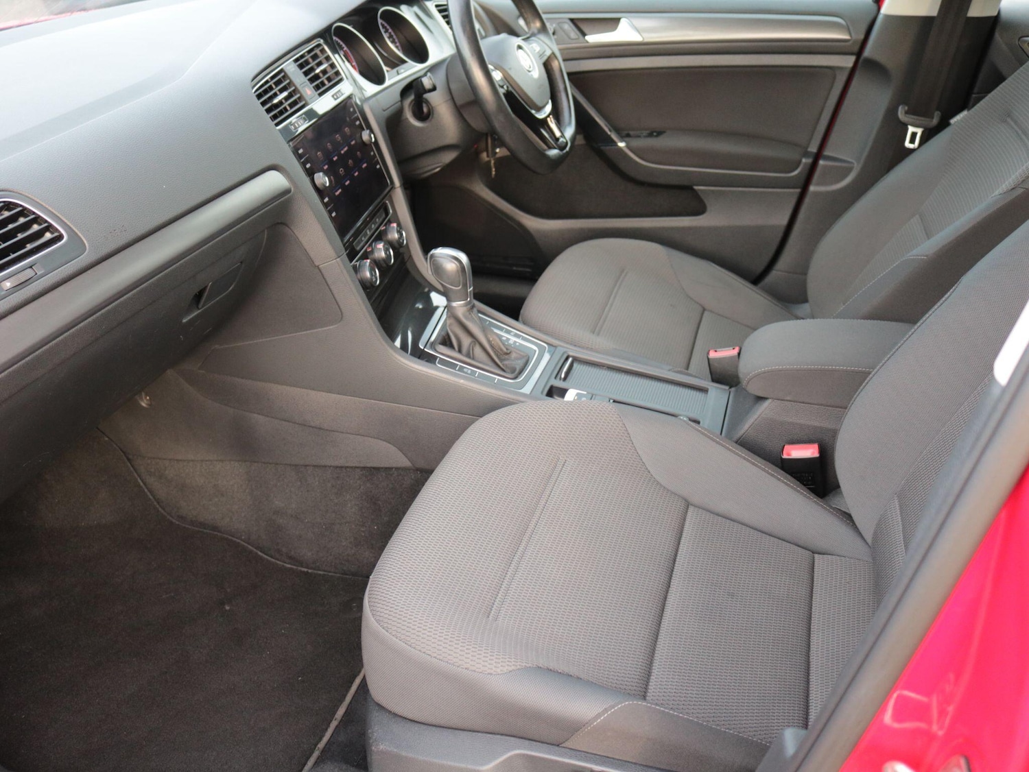 Used Volkswagen Golf 2019 for sale - 76976458: Photo 15