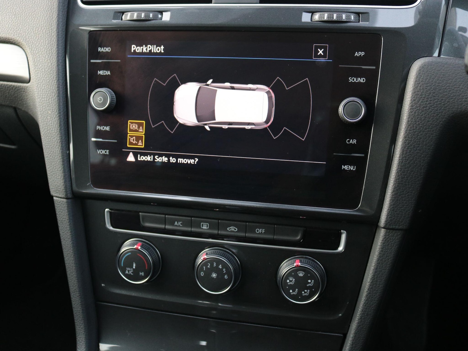 Used Volkswagen Golf 2019 for sale - 76976458: Photo 19