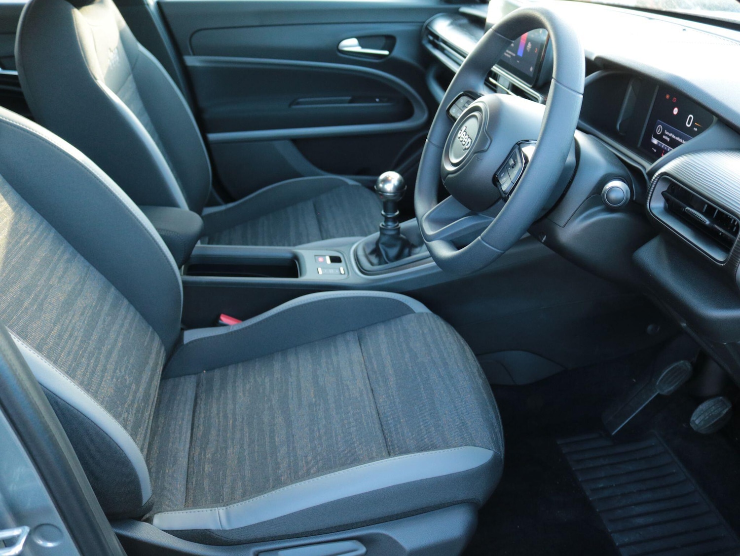 Used Jeep Avenger 2025 for sale - 76975740: Photo 13