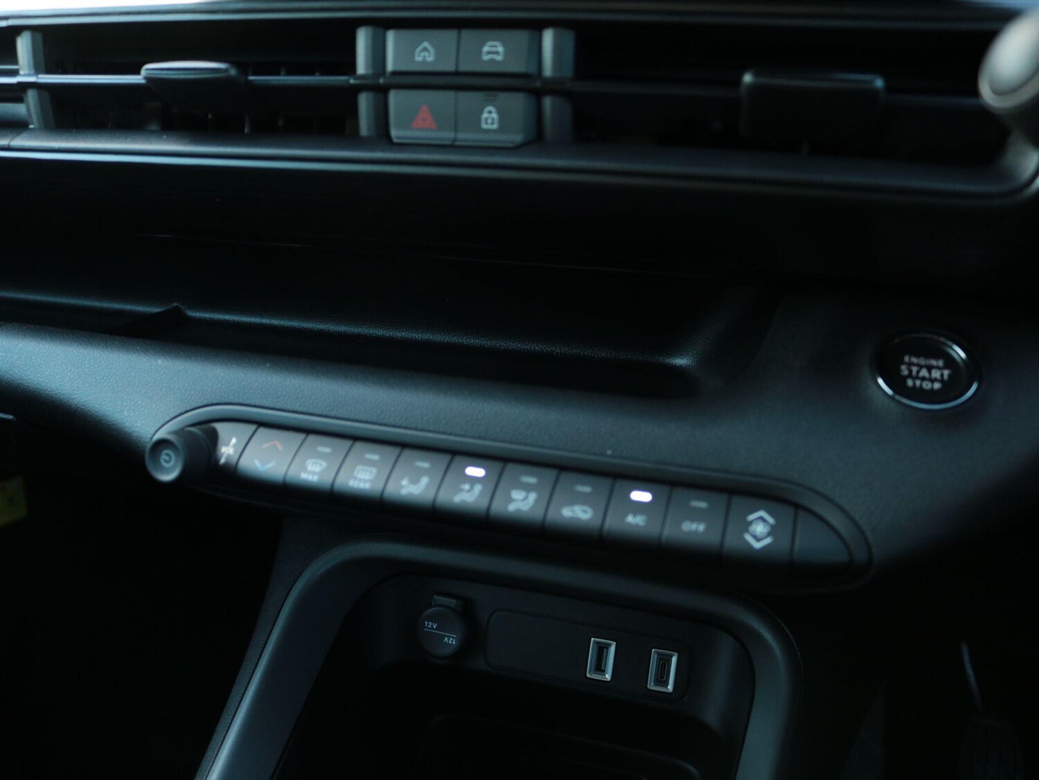 Used Jeep Avenger 2025 for sale - 76975740: Photo 21