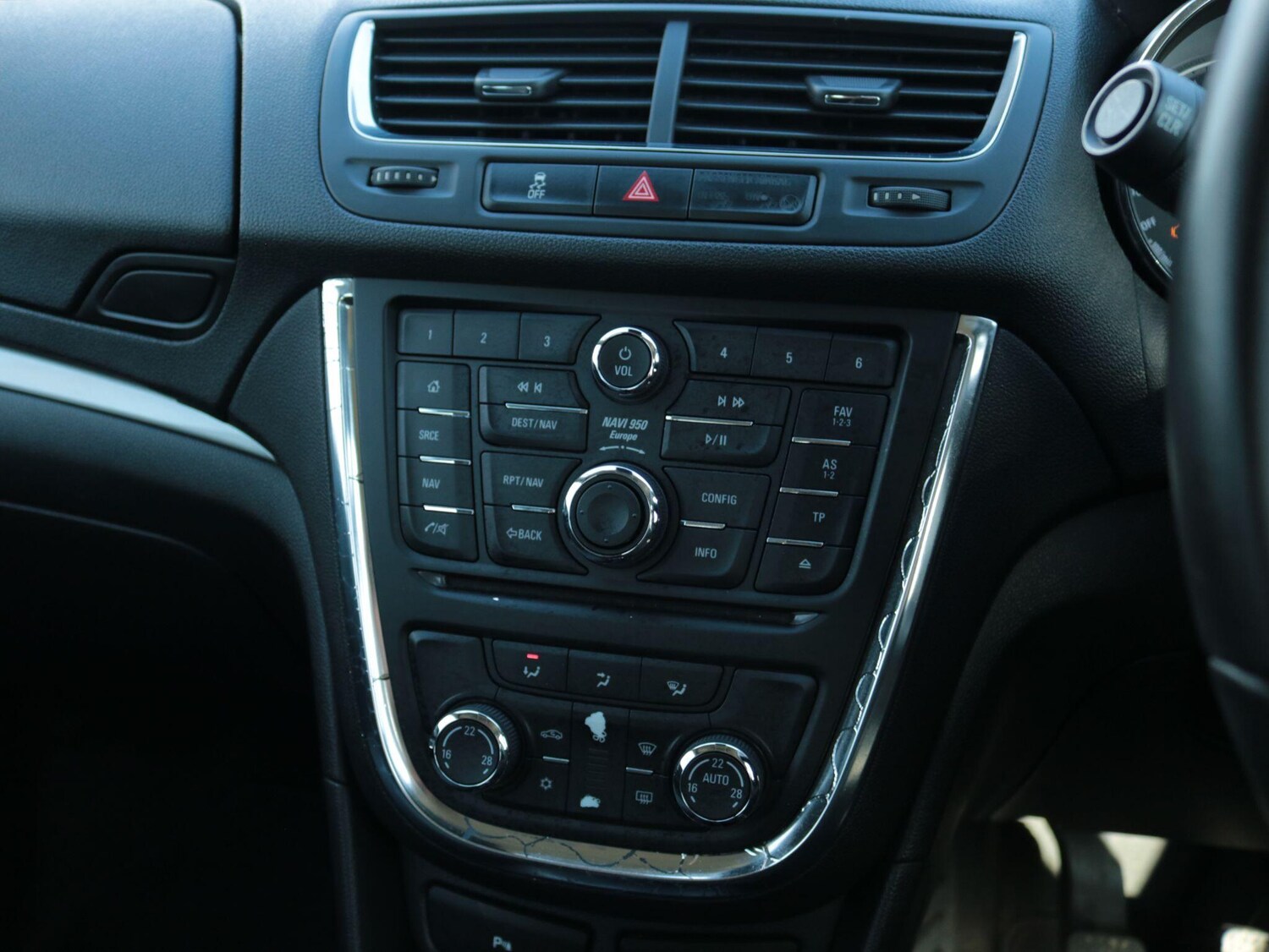 Used Vauxhall Mokka 2015 for sale - 77940551: Photo 20