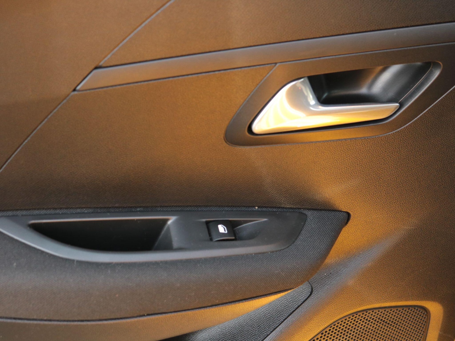 Used Peugeot 208 2021 for sale - 76976705: Photo 28