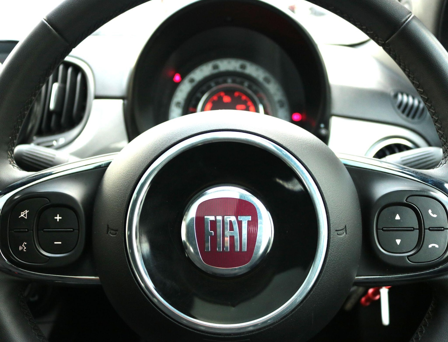 Used Fiat 500 2023 for sale - 77143881: Photo 17