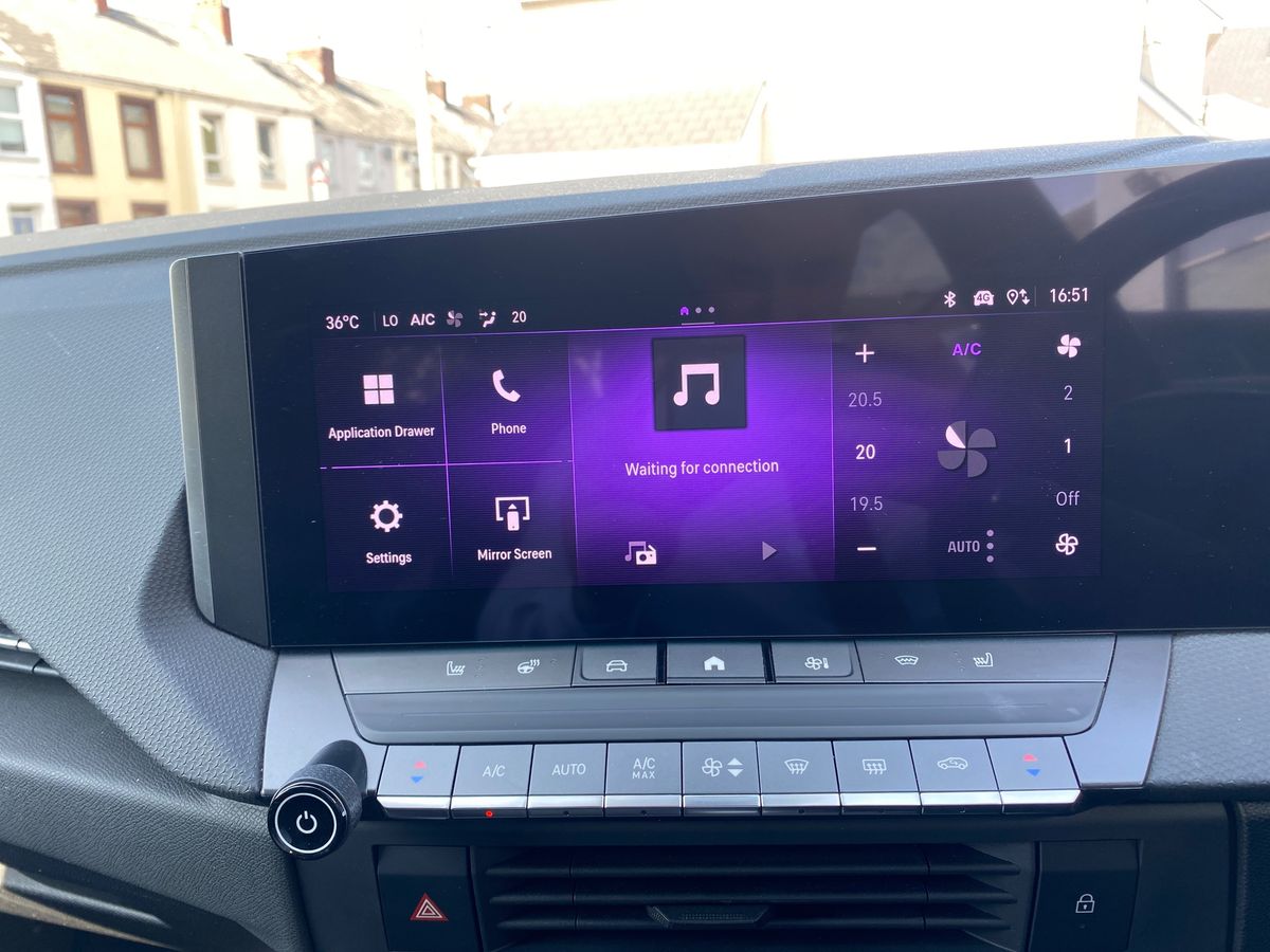 Used Vauxhall Astra 2023 for sale - 76868236: Photo 17