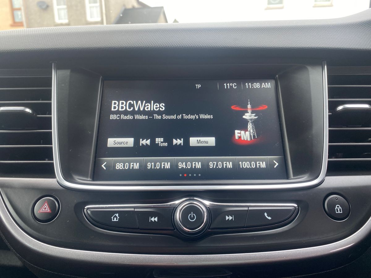 Used Vauxhall Crossland X 2017 for sale - 76311990: Photo 17