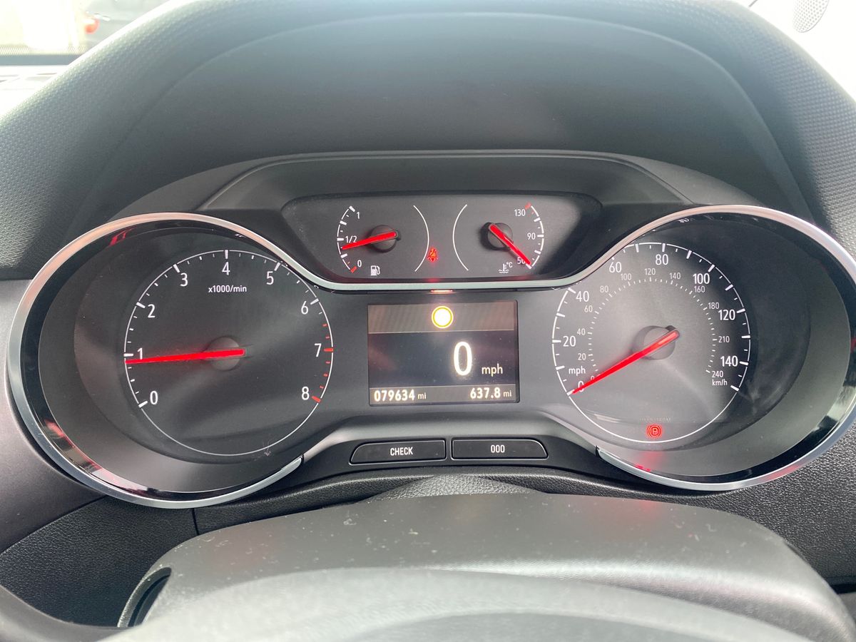 Used Vauxhall Crossland X 2017 for sale - 76311990: Photo 20