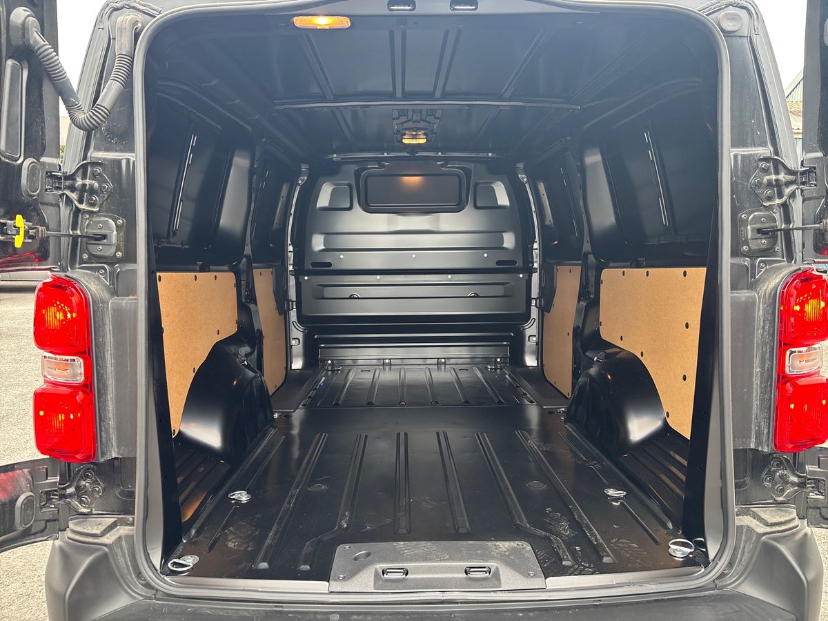 Used Vauxhall Vivaro 2025 for sale - 76871727: Photo 24