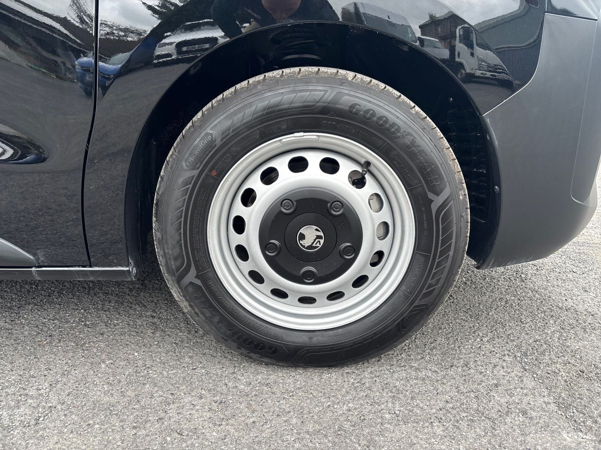 Used Vauxhall Vivaro 2025 for sale - 76871727: Photo 9