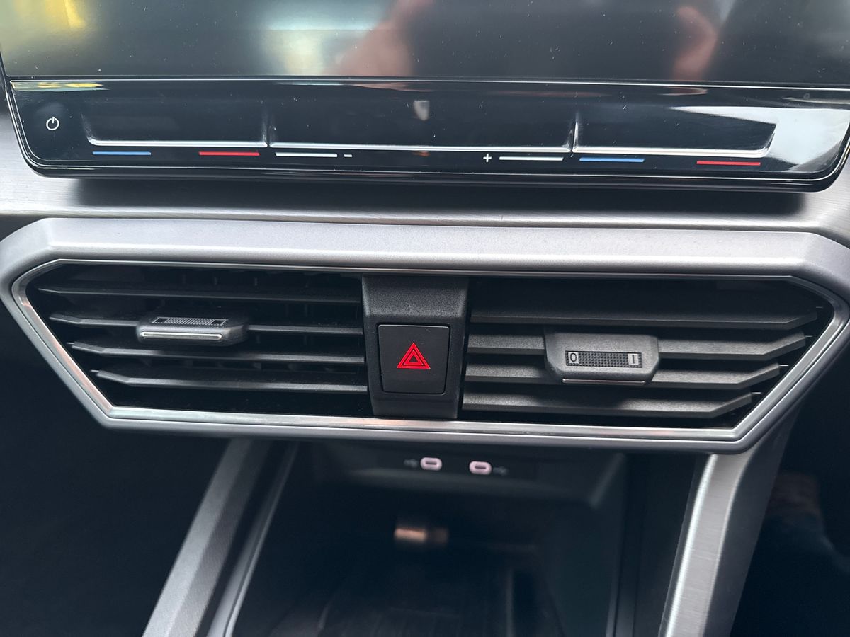 Used SEAT Leon 2021 for sale - 76870679: Photo 15