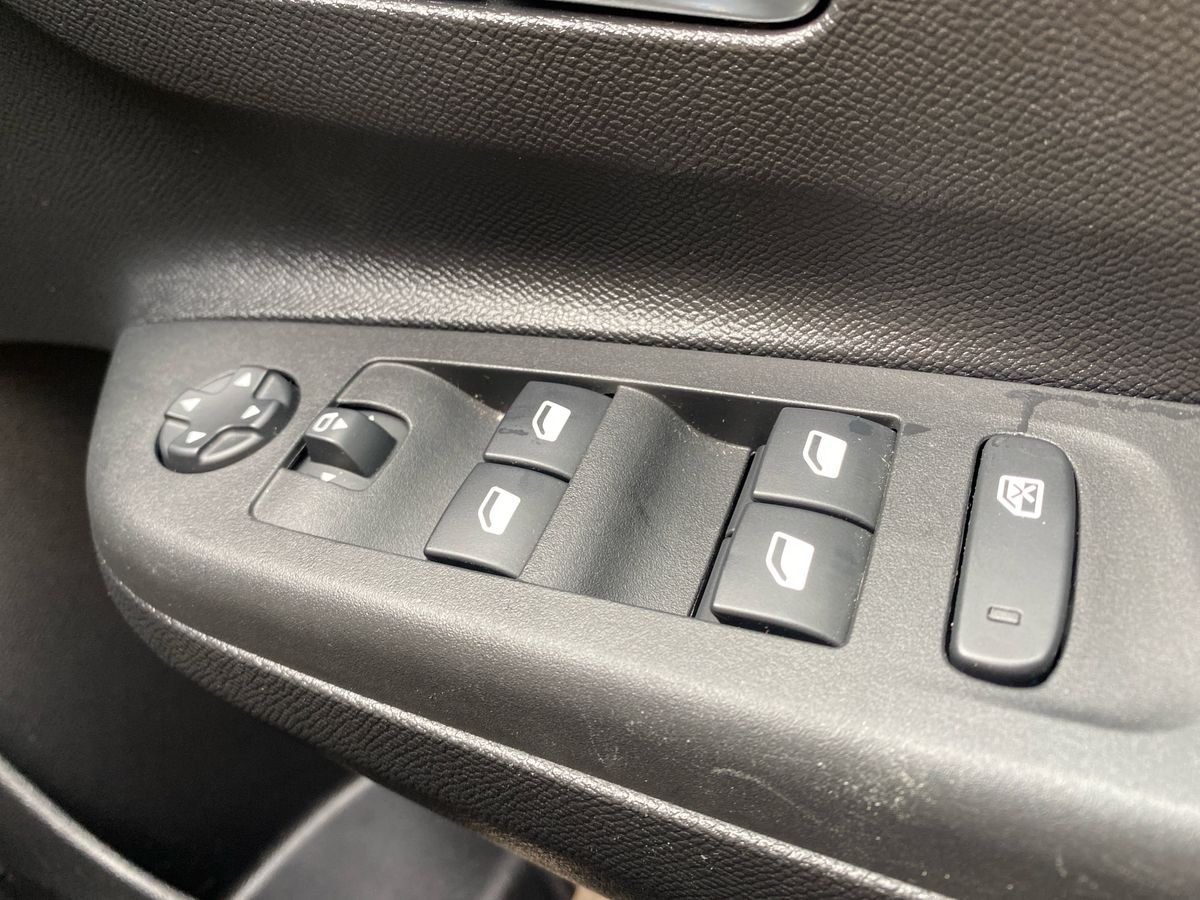 Used Vauxhall Corsa 2023 for sale - 75980014: Photo 16