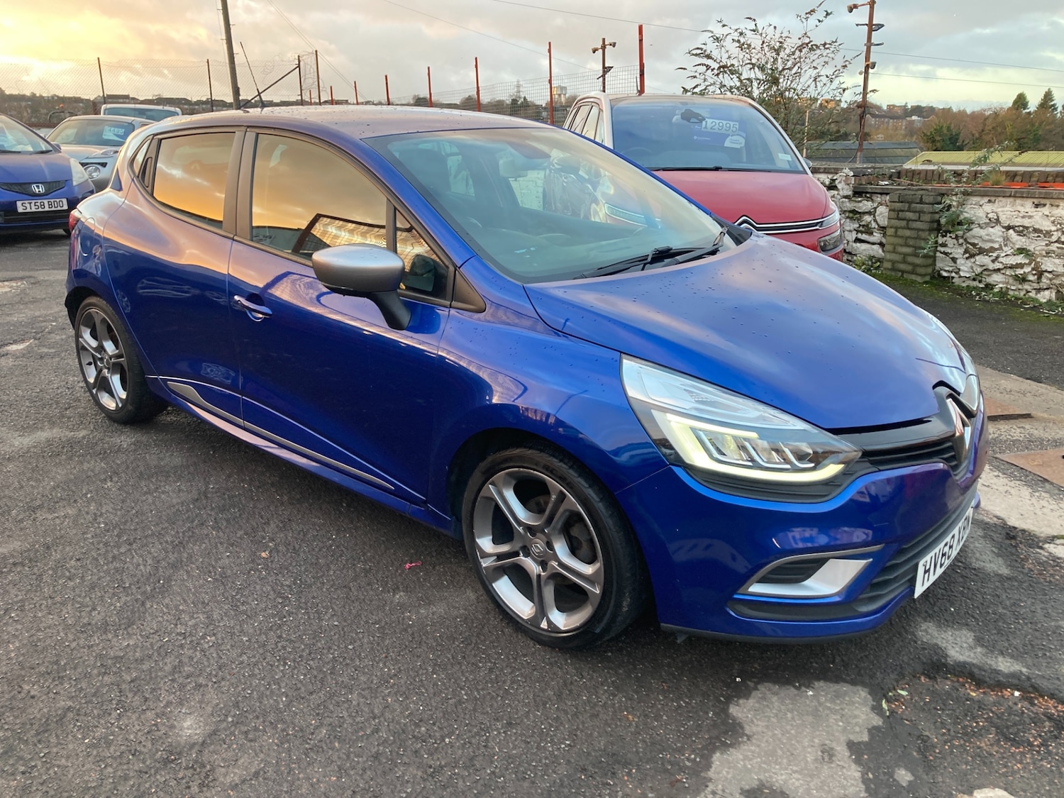 Used Renault Clio 2018 for sale - 76722525: Photo 1