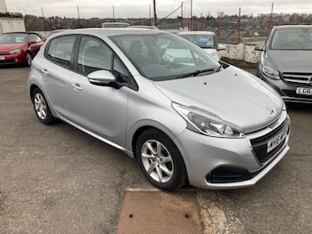 Used Peugeot 208 2016 for sale - 77988811: Photo