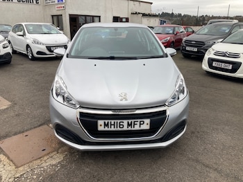 Used Peugeot 208 2016 for sale - 77988811: Photo