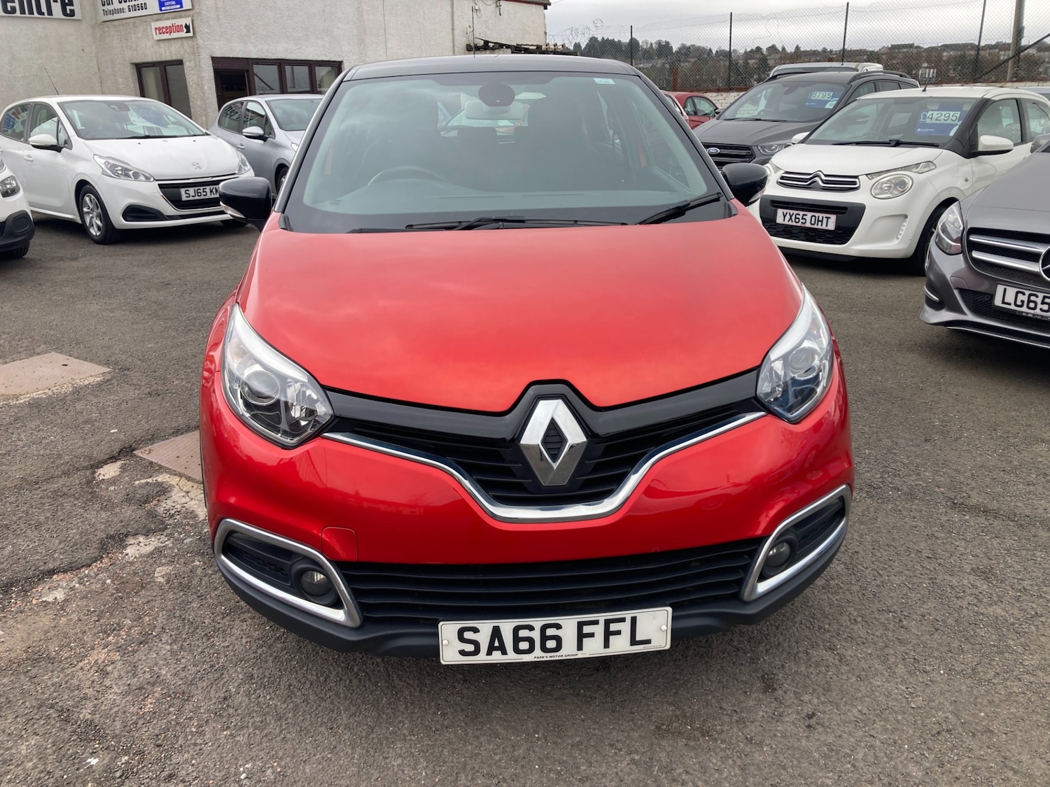 Used Renault Captur 2016 for sale - 77989378: Photo 2
