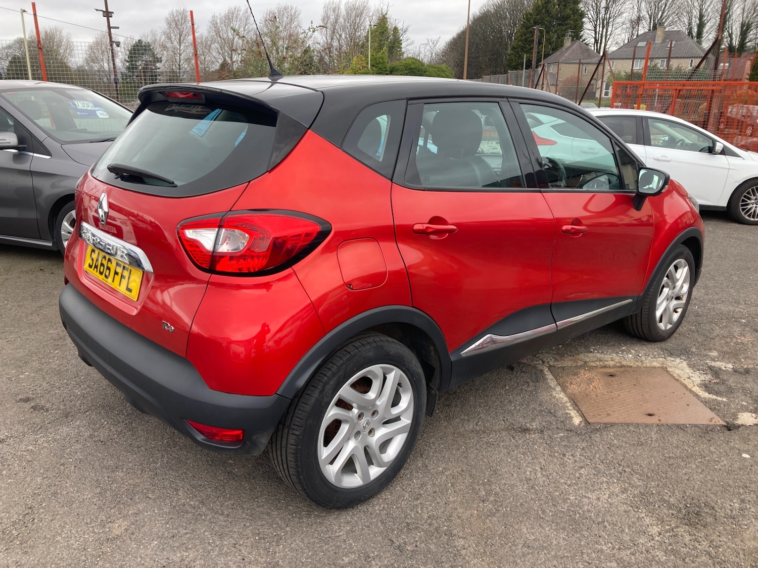 Used Renault Captur 2016 for sale - 77989378: Photo 4