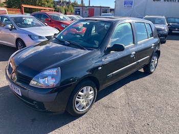 Used Renault Clio 2005 for sale - 76064740: Photo