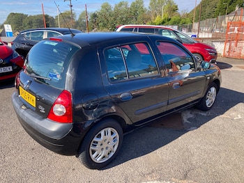 Used Renault Clio 2005 for sale - 76064740: Photo