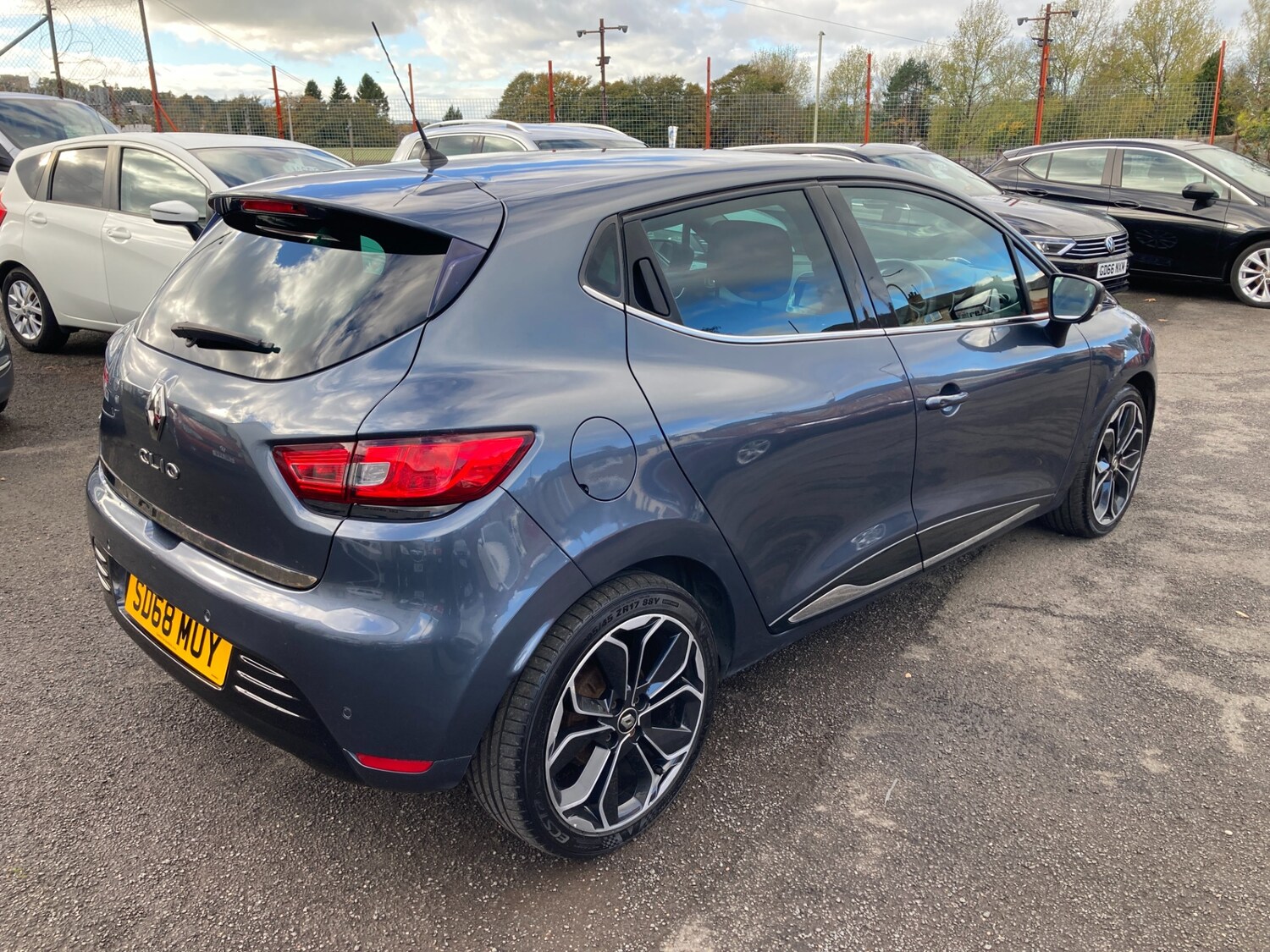 Used Renault Clio 2018 for sale - 76342058: Photo 4