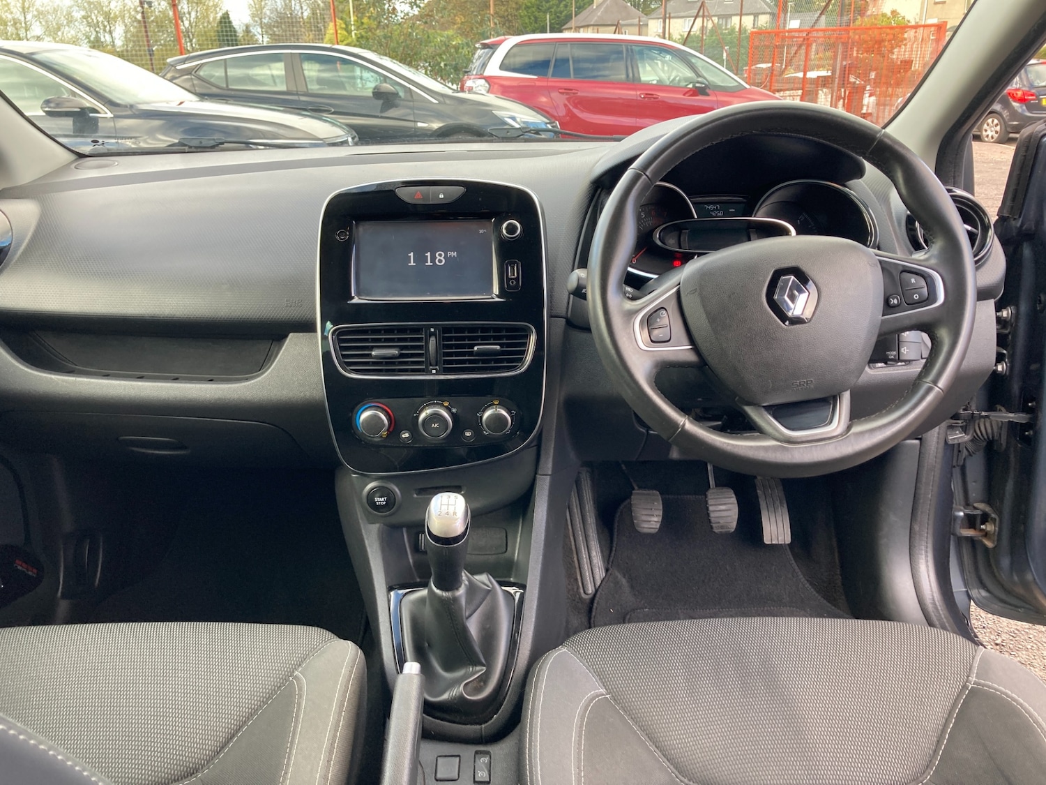 Used Renault Clio 2018 for sale - 76342058: Photo 7