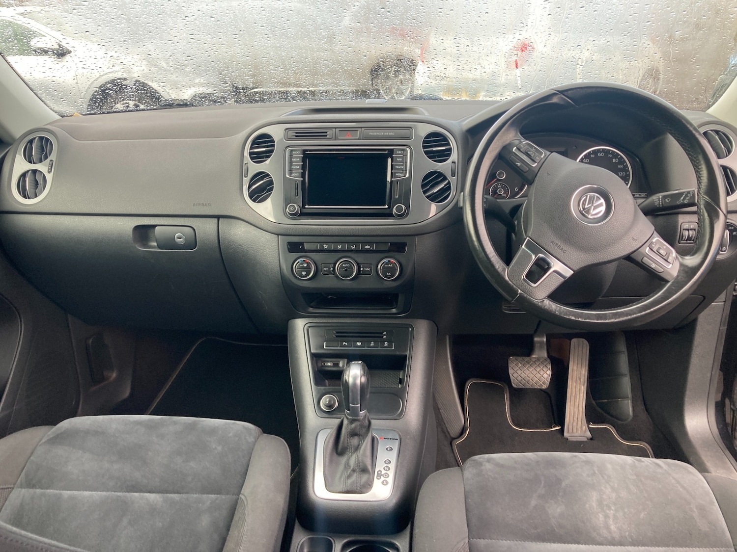 Used Volkswagen Tiguan 2015 for sale - 76904829: Photo 7