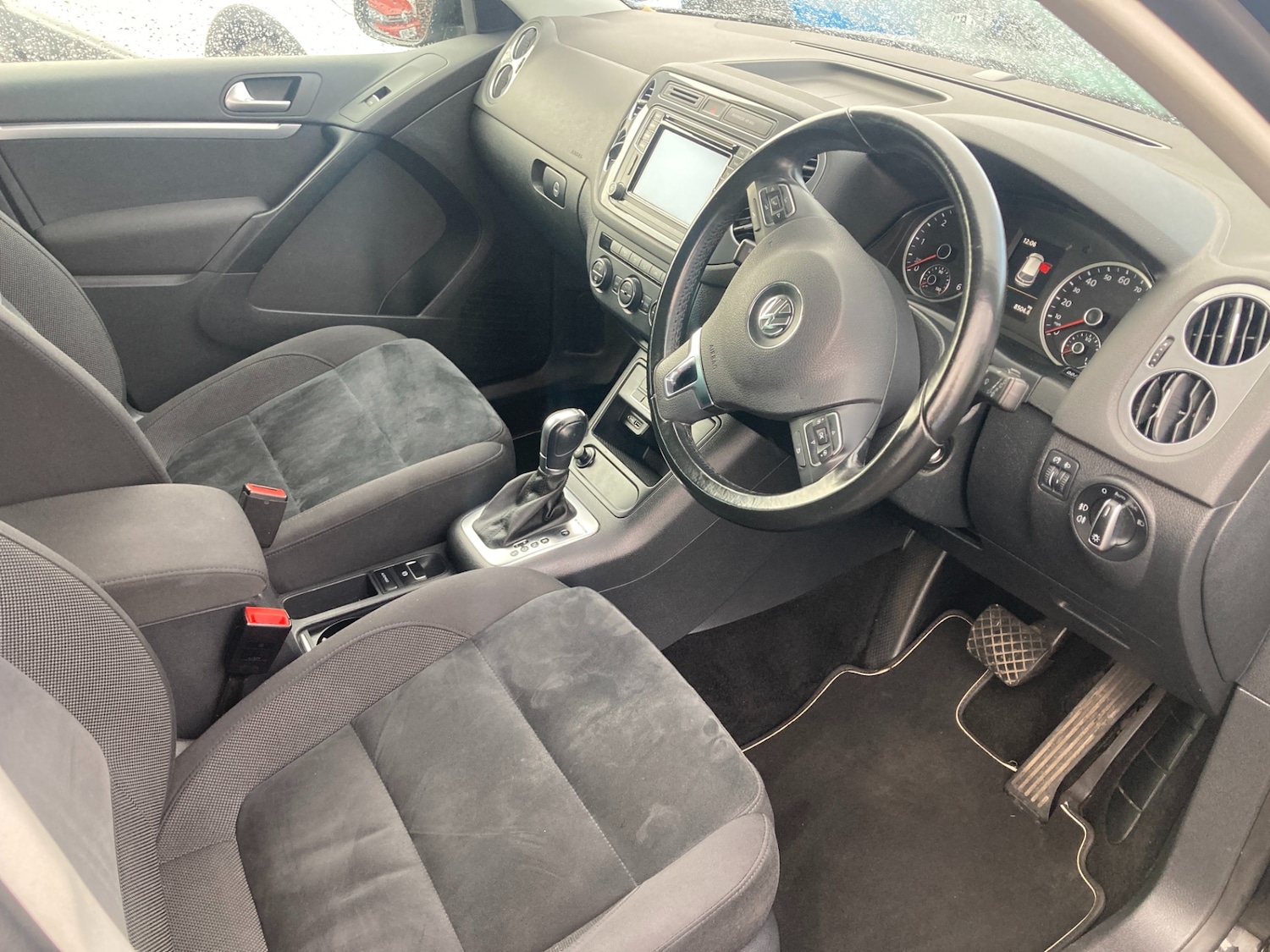 Used Volkswagen Tiguan 2015 for sale - 76904829: Photo 8