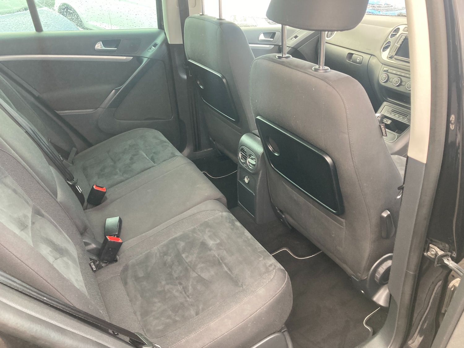 Used Volkswagen Tiguan 2015 for sale - 76904829: Photo 9