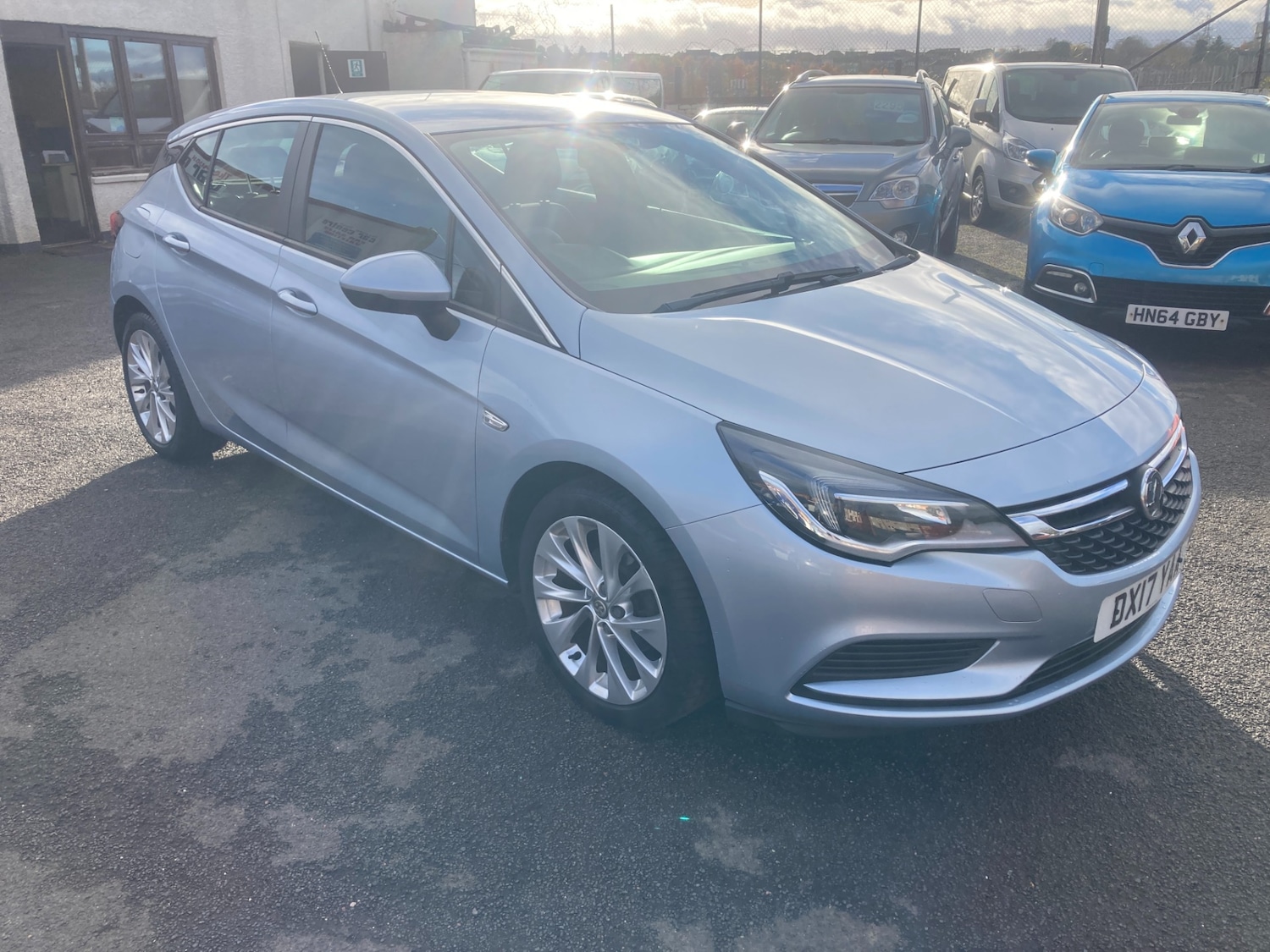 Used Vauxhall Astra 2017 for sale - 76554768: Photo 3