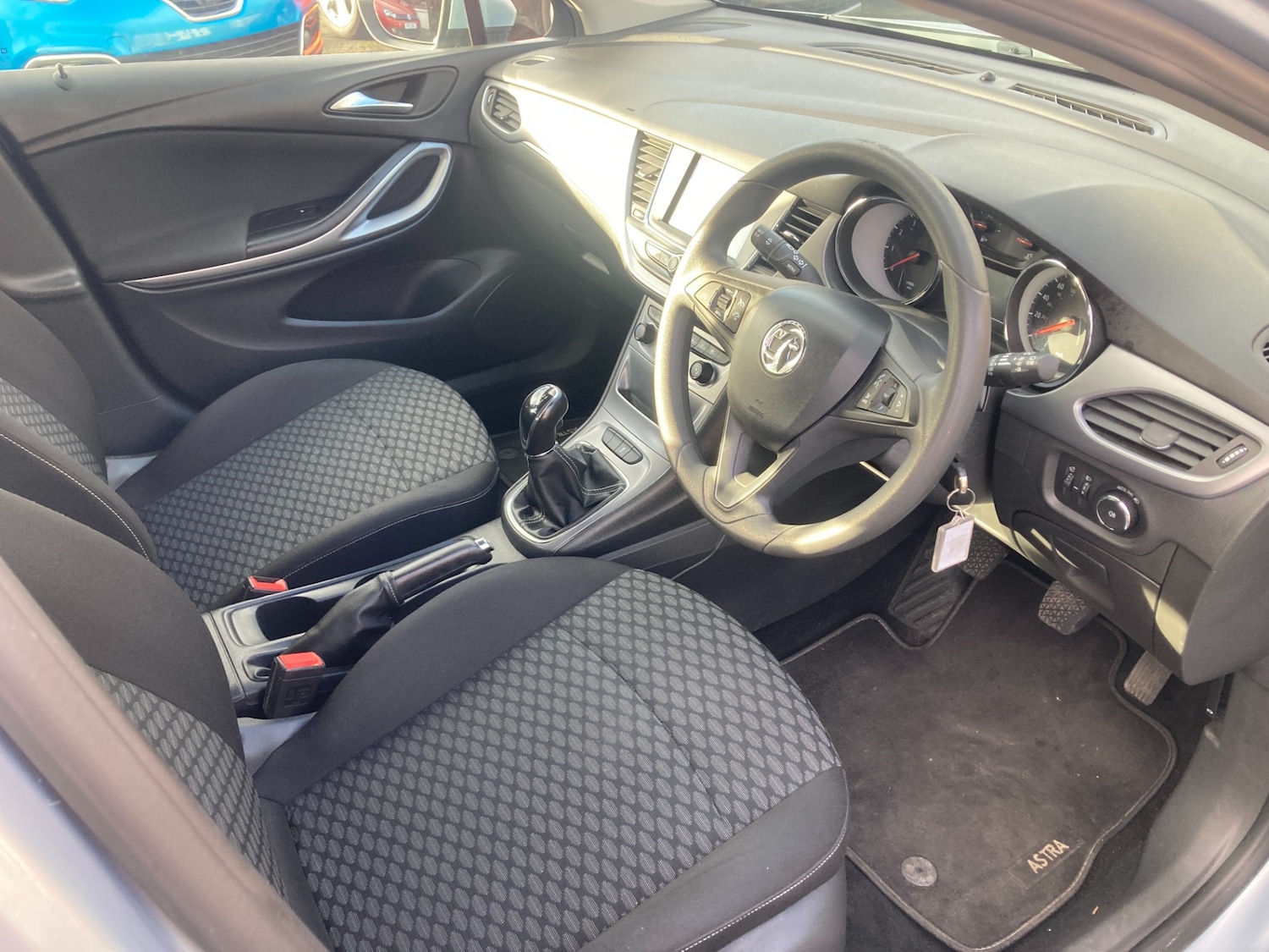 Used Vauxhall Astra 2017 for sale - 76554768: Photo 8