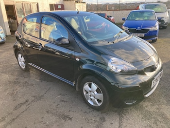 Used Toyota AYGO 2010 for sale - 77718946: Photo