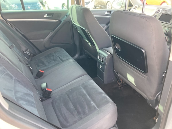 Used Volkswagen Tiguan 2015 for sale - 76102217: Photo 9