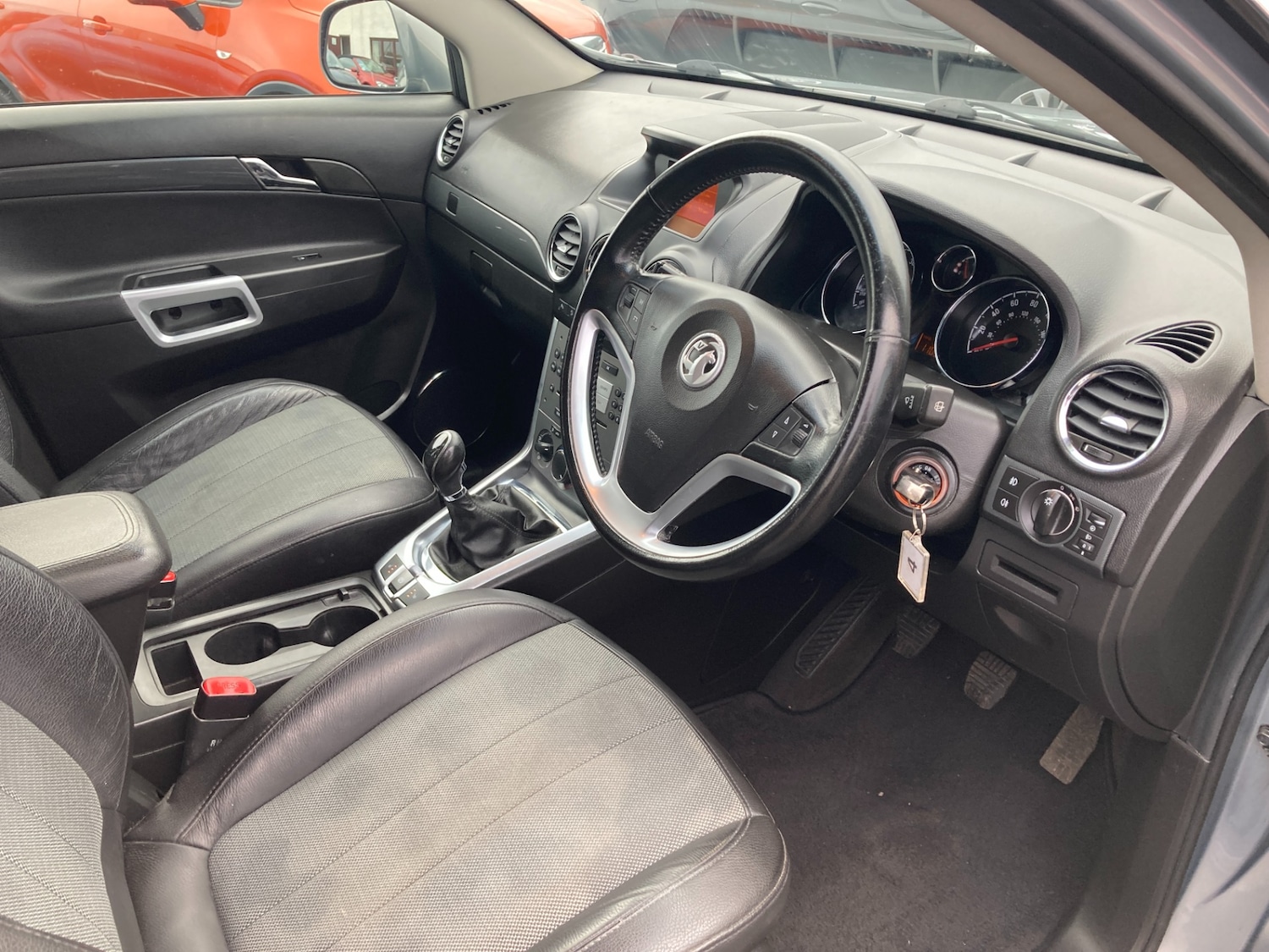 Used Vauxhall Antara 2012 for sale - 76444657: Photo 8