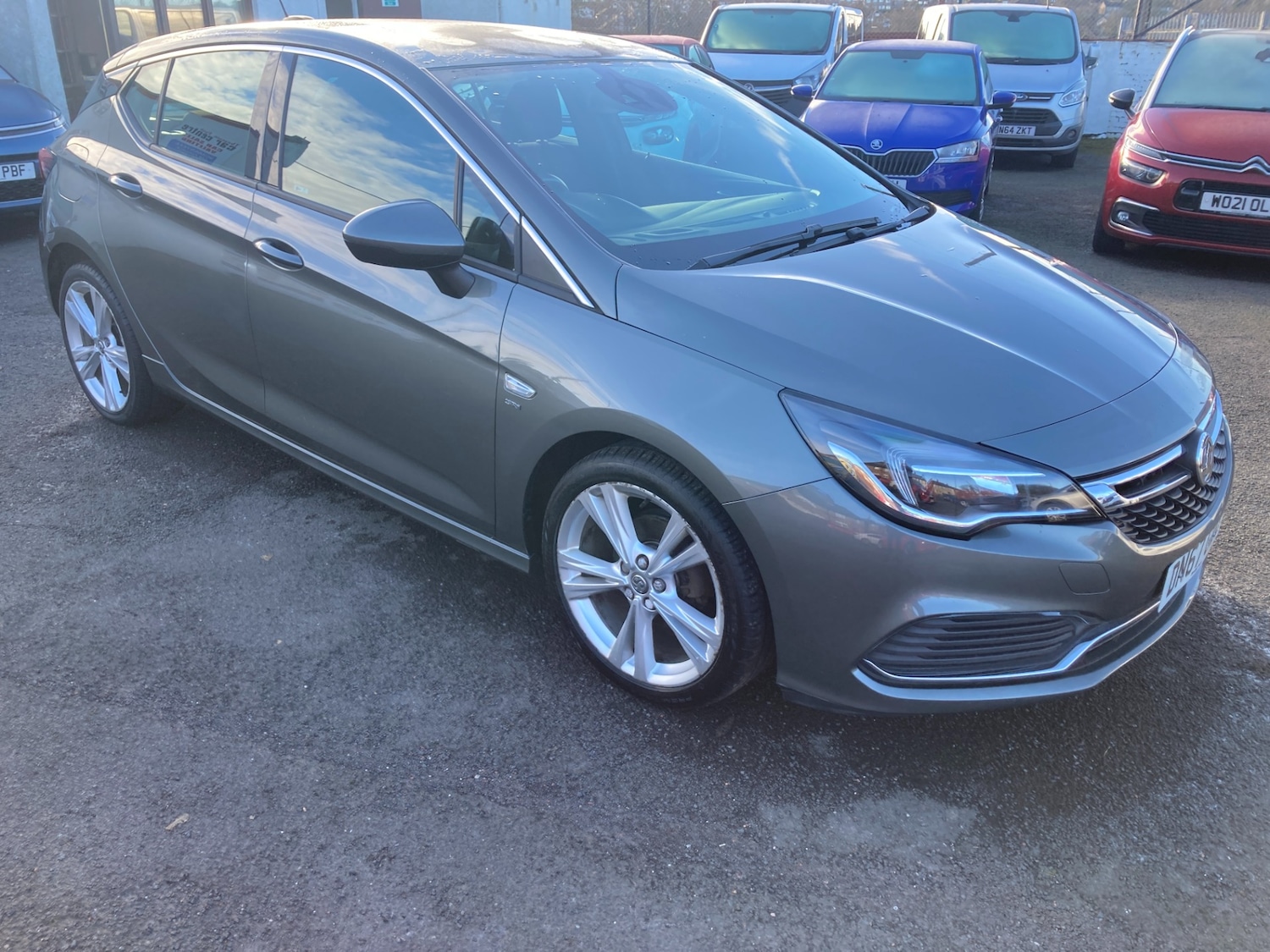 Used Vauxhall Astra 2017 for sale - 77542562: Photo 1