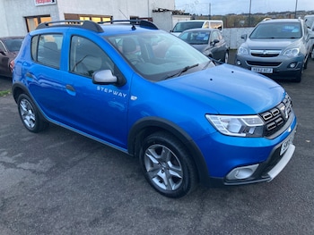 Used Dacia Sandero Stepway 2018 for sale - 76449236: Photo