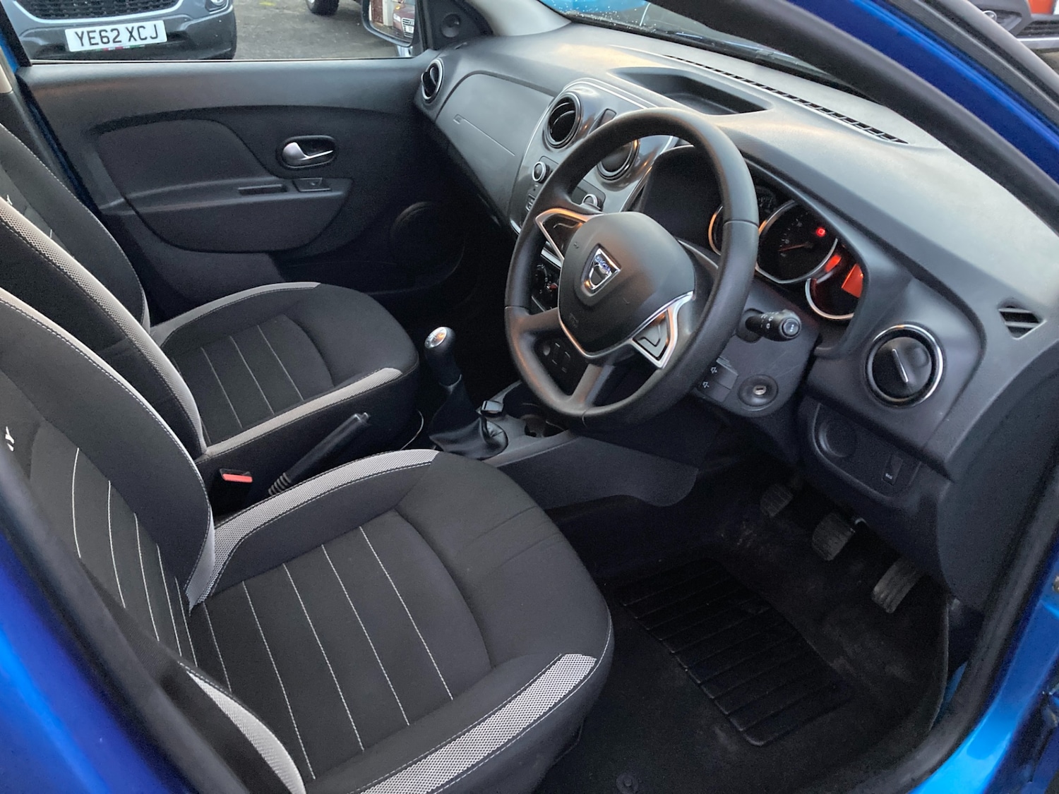 Used Dacia Sandero Stepway 2018 for sale - 76449236: Photo 8