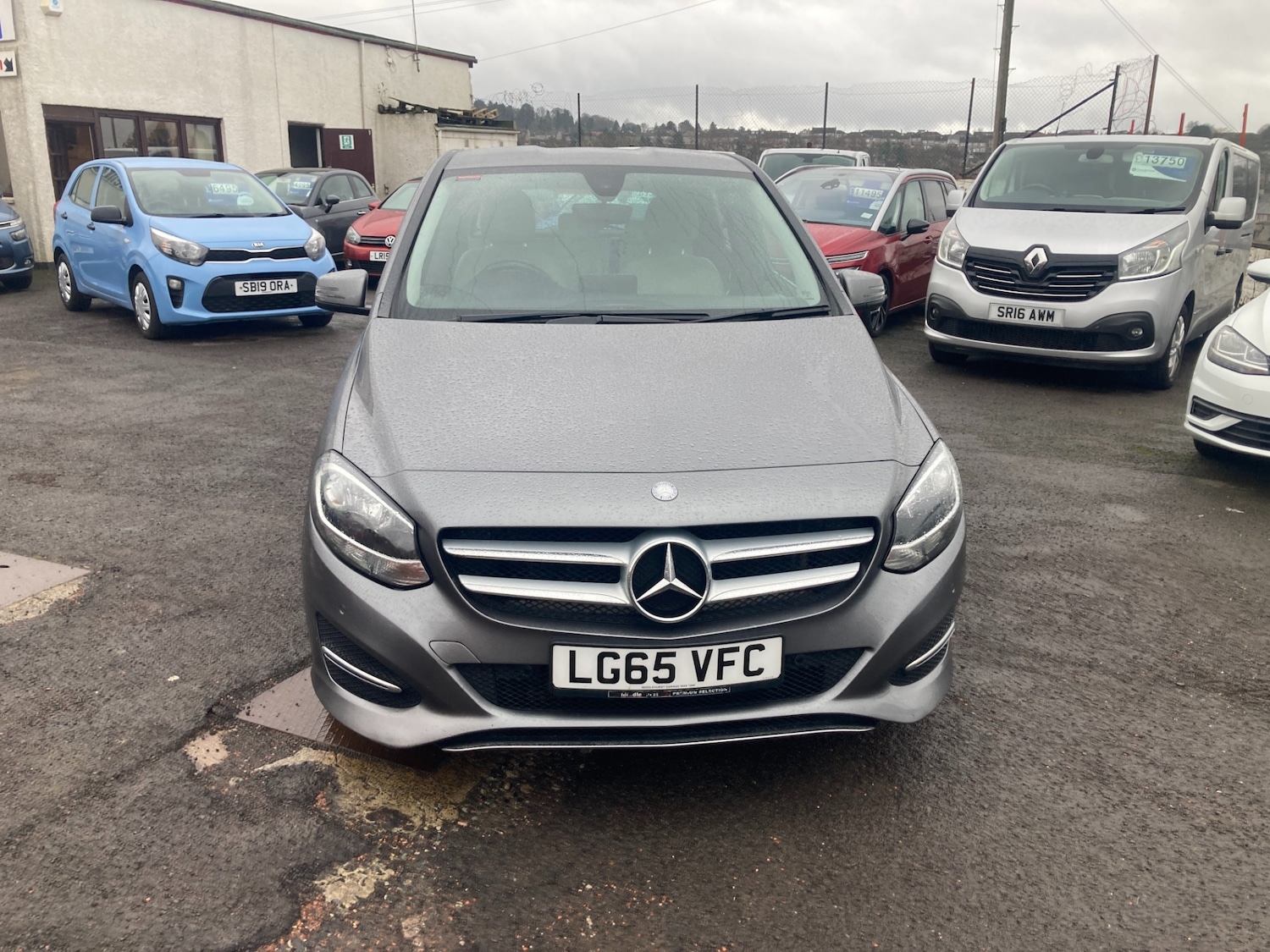 Used Mercedes-Benz B Class 2015 for sale - 77662581: Photo 2