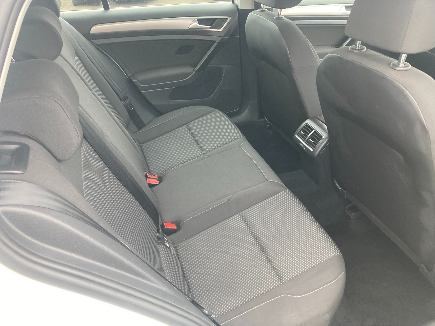 Used Volkswagen Golf 2018 for sale - 77591899: Photo 9