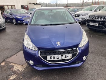 Used Peugeot 208 2013 for sale - 79684856: Photo