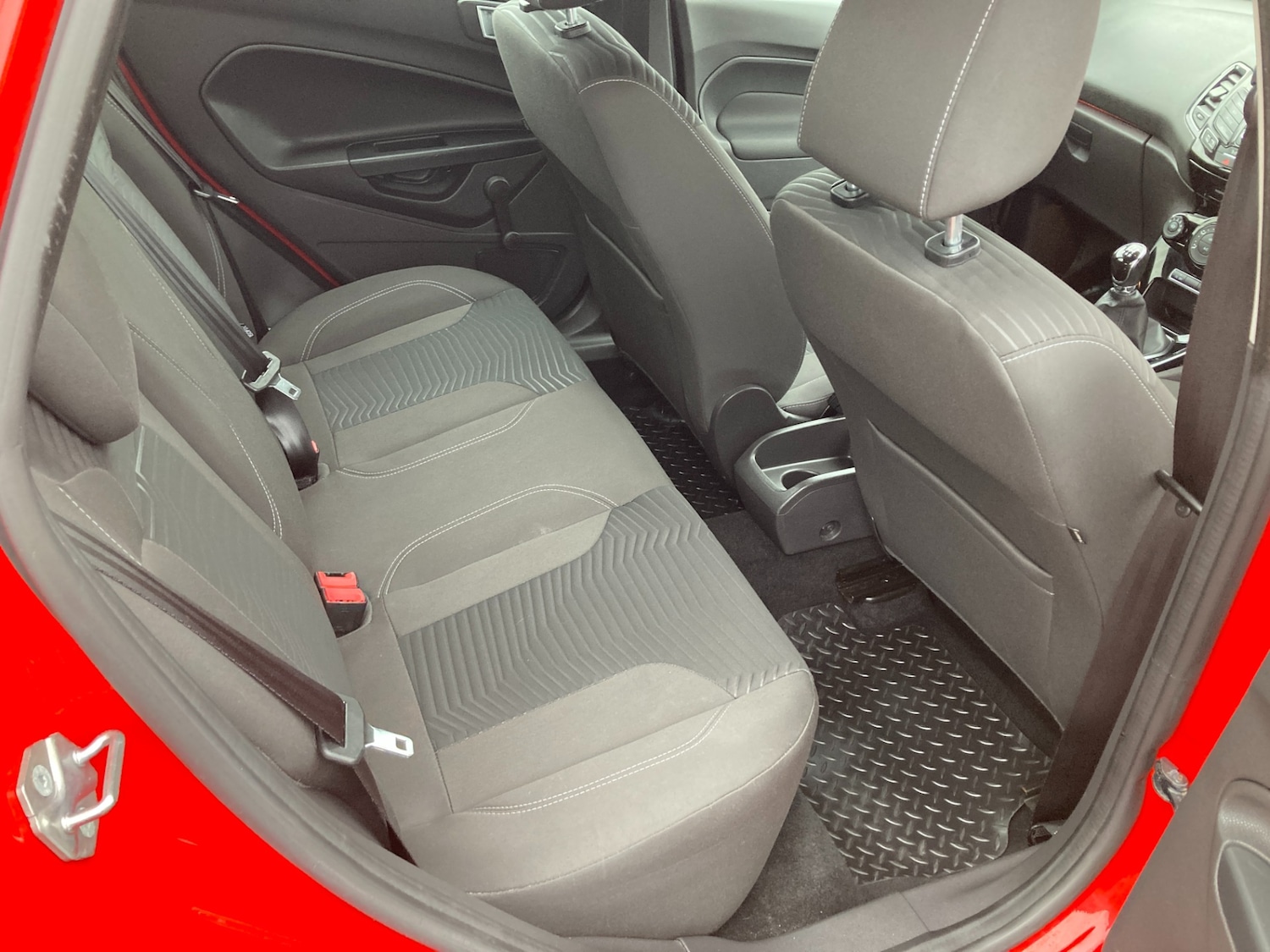 Used Ford Fiesta 2015 for sale - 76329838: Photo 9