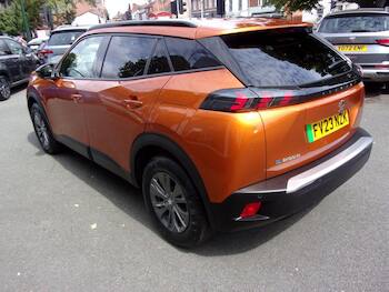 Used Peugeot E-2008 2023 for sale - 79842931: Photo