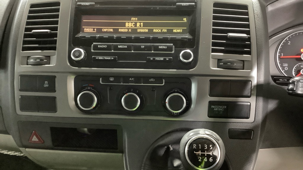 Used Volkswagen Transporter 2015 for sale - 76344205: Photo 4