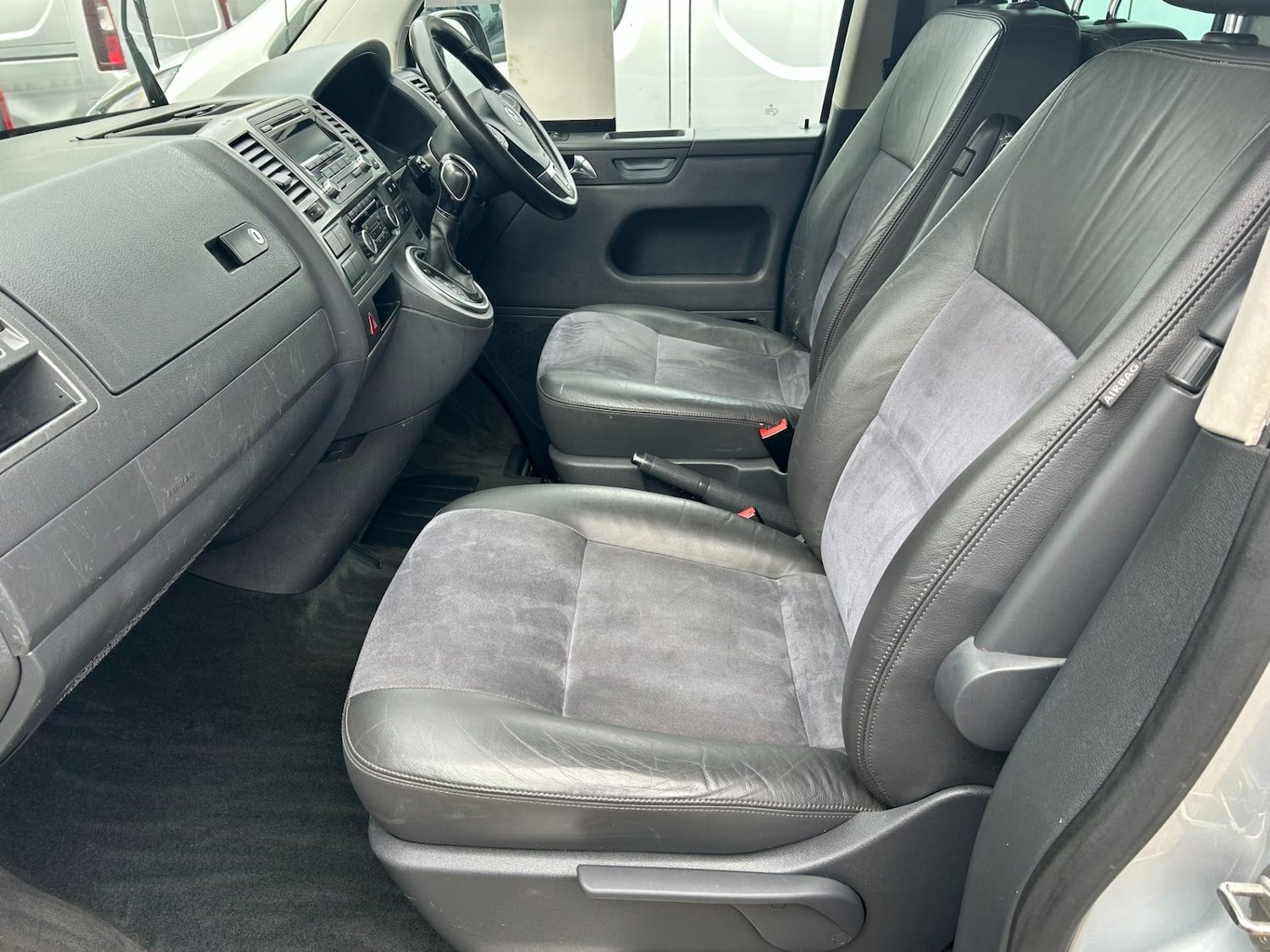 Used Volkswagen Caravelle 2012 for sale - 76242995: Photo 5