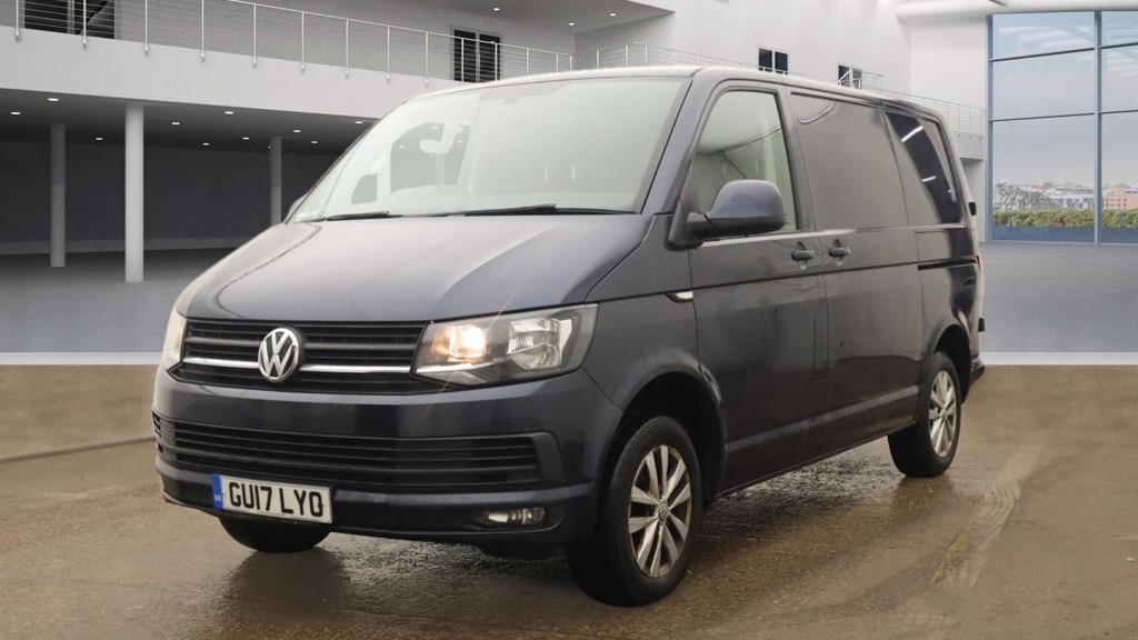 Used Volkswagen Transporter 2017 for sale - 76492253: Photo 1