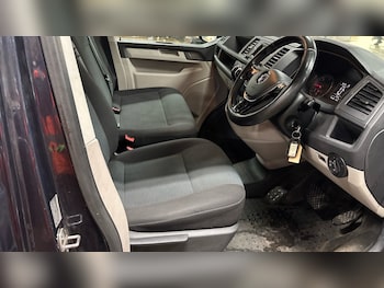 Used Volkswagen Transporter 2017 for sale - 76492253: Photo