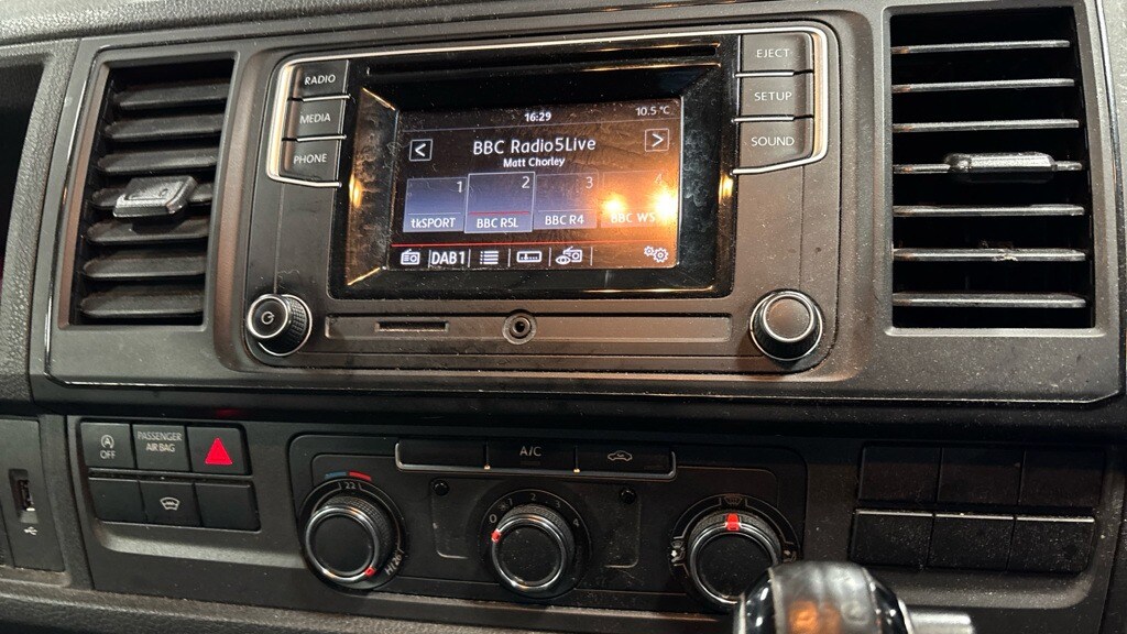 Used Volkswagen Transporter 2017 for sale - 76492253: Photo 4