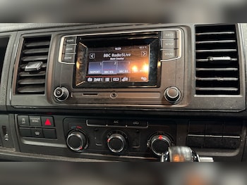 Used Volkswagen Transporter 2017 for sale - 76492253: Photo